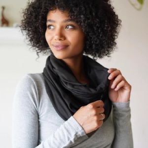 Beyond Yoga Hidden Pocket Infinity Scarf